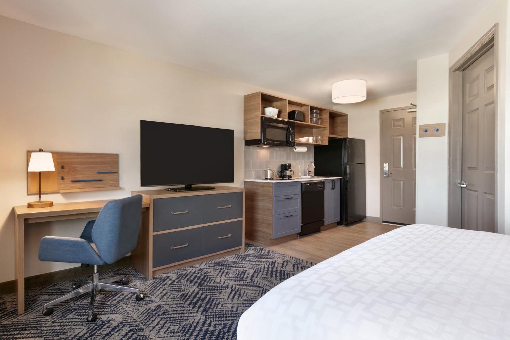 Candlewood Suites Kansas City Northeast By Ihg Exterior photo